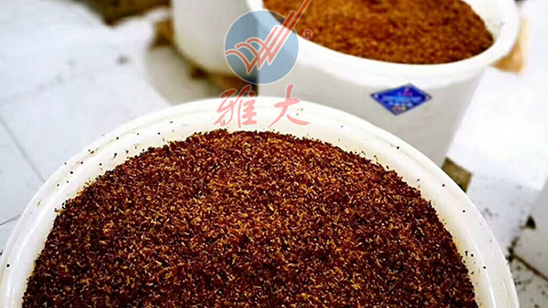 想用高粱釀酒設(shè)備釀出高品質(zhì)固態(tài)酒，離不開(kāi)低溫入窖