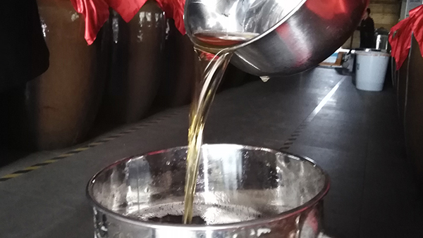 千年傳承的黃酒為何被燒酒設(shè)備釀造的白酒搶占市場？