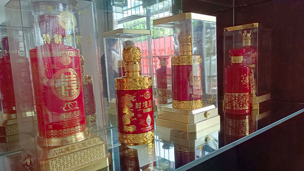 年終銷量飆升，把握純糧定制酒市場(chǎng)是關(guān)鍵