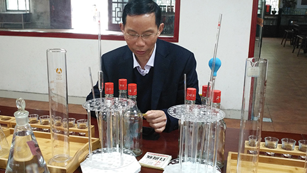 用釀酒蒸餾設(shè)備做酒，你不能不知道的白酒勾調(diào)基礎(chǔ)知識(shí)