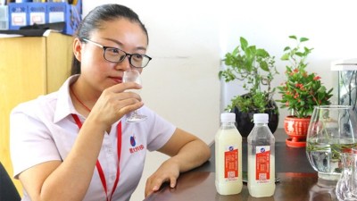 在雅大白酒蒸餾設(shè)備品酒師眼中，好酒一條線被稱為好酒的標(biāo)準(zhǔn)！