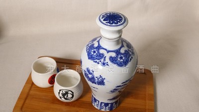 6.13白酒.jpg 6.13白酒.jpg