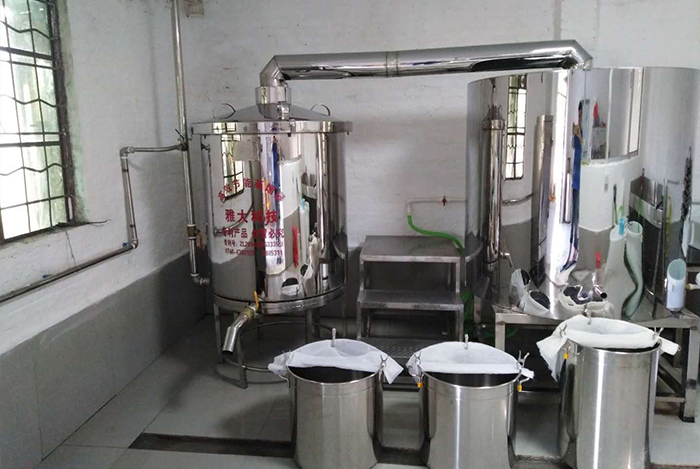 7.29純糧釀酒設(shè)備接酒，紗布過濾