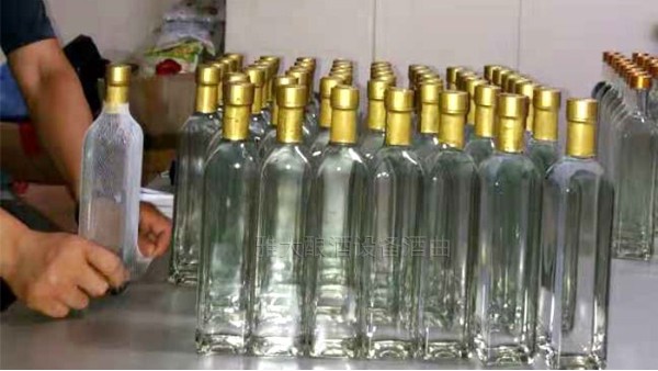 雅大小型酒廠設(shè)備定居韓國，釀出來的酒火爆韓國華人圈！