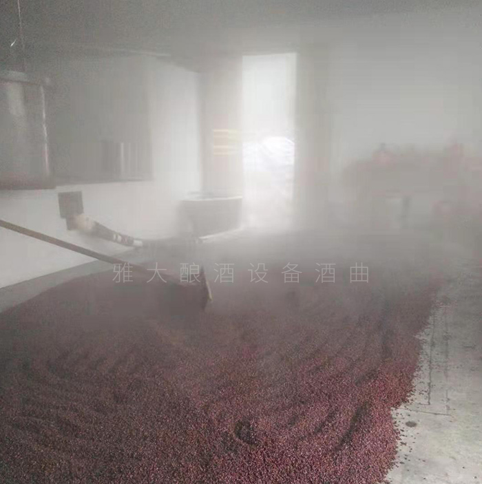 從廚師到釀酒師，用蒸餾釀酒設(shè)備釀出美酒，釀出紅火日子